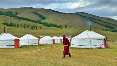 Ulziit Khishig tourist camp 首圖