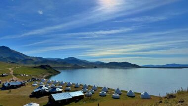 Maikhan Tolgoi Ger Camp