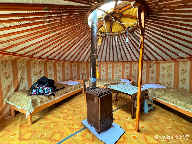 Monkhshuuri Ger Camp