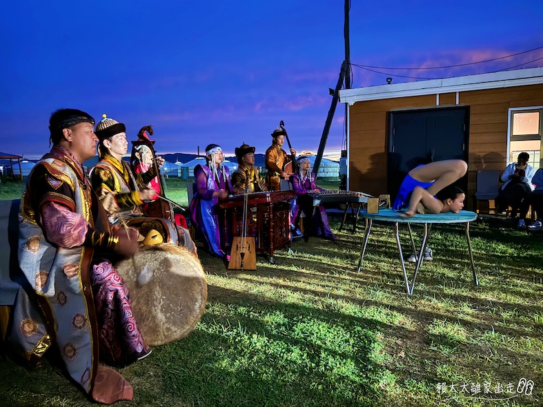 Monkhshuuri Ger Camp