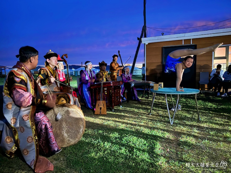 Monkhshuuri Ger Camp